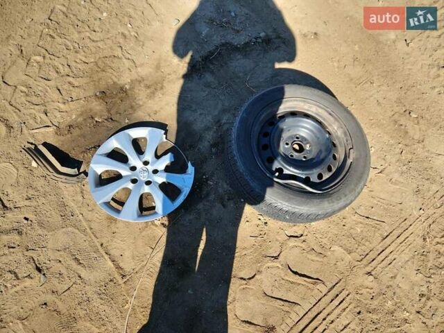 Синий Тойота Королла, объемом двигателя 1.8 л и пробегом 61 тыс. км за 3000 $, фото 11 на Automoto.ua