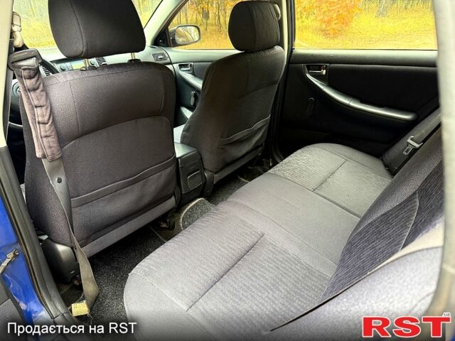 Синий Тойота Королла, объемом двигателя 1.4 л и пробегом 200 тыс. км за 3950 $, фото 9 на Automoto.ua