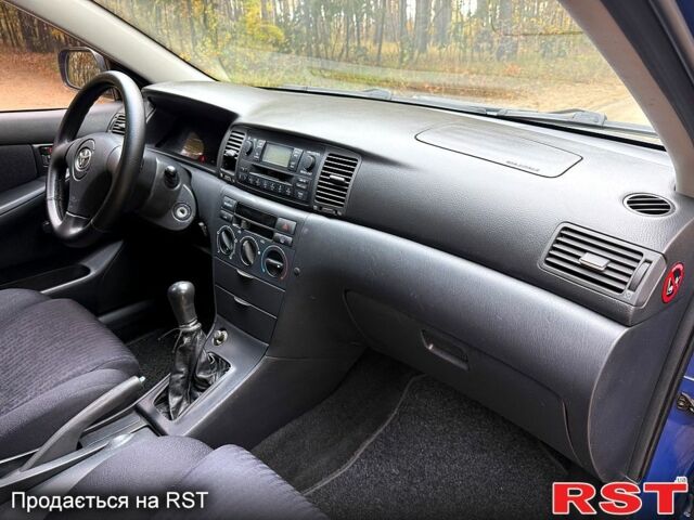 Синий Тойота Королла, объемом двигателя 1.4 л и пробегом 200 тыс. км за 3950 $, фото 12 на Automoto.ua