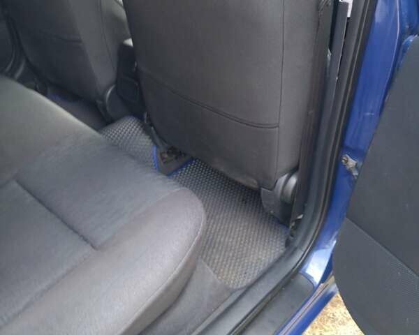 Синий Тойота Королла, объемом двигателя 2 л и пробегом 247 тыс. км за 4800 $, фото 7 на Automoto.ua