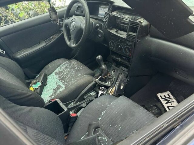 Синий Тойота Королла, объемом двигателя 1.4 л и пробегом 345 тыс. км за 700 $, фото 1 на Automoto.ua