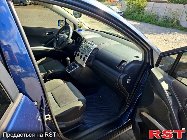 Синий Тойота Королла, объемом двигателя 1.6 л и пробегом 326 тыс. км за 5000 $, фото 3 на Automoto.ua