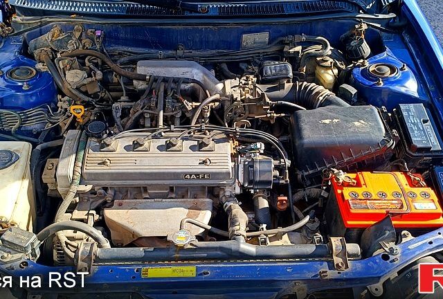 Синий Тойота Королла, объемом двигателя 1.6 л и пробегом 350 тыс. км за 3200 $, фото 6 на Automoto.ua