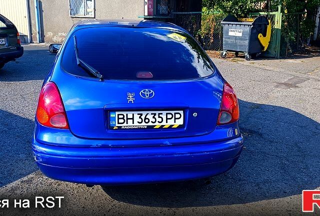 Синий Тойота Королла, объемом двигателя 1.6 л и пробегом 350 тыс. км за 3200 $, фото 1 на Automoto.ua