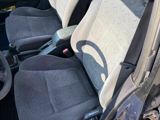 Синій Тойота Королла, об'ємом двигуна 1.4 л та пробігом 395 тис. км за 3100 $, фото 9 на Automoto.ua