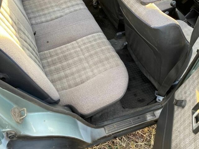 Зеленый Тойота Королла, объемом двигателя 1.3 л и пробегом 319 тыс. км за 800 $, фото 6 на Automoto.ua