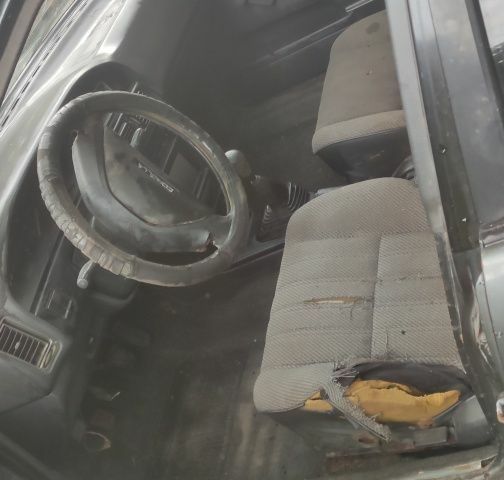 Зеленый Тойота Королла, объемом двигателя 1.3 л и пробегом 200 тыс. км за 400 $, фото 5 на Automoto.ua