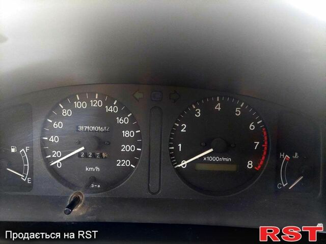 Зеленый Тойота Королла, объемом двигателя 1.6 л и пробегом 370 тыс. км за 3500 $, фото 6 на Automoto.ua