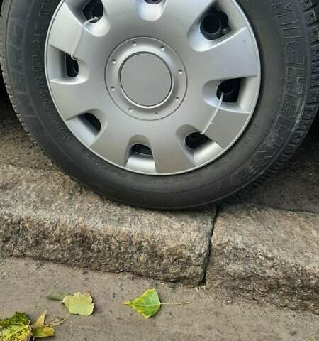 Зелений Тойота Королла, об'ємом двигуна 1.6 л та пробігом 315 тис. км за 2100 $, фото 12 на Automoto.ua