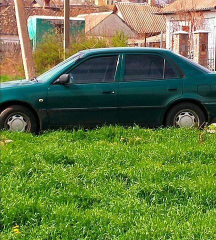 Зелений Тойота Королла, об'ємом двигуна 1.4 л та пробігом 400 тис. км за 4800 $, фото 2 на Automoto.ua