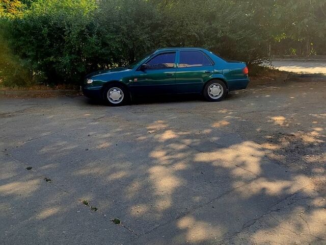 Зеленый Тойота Королла, объемом двигателя 1.4 л и пробегом 400 тыс. км за 4800 $, фото 6 на Automoto.ua