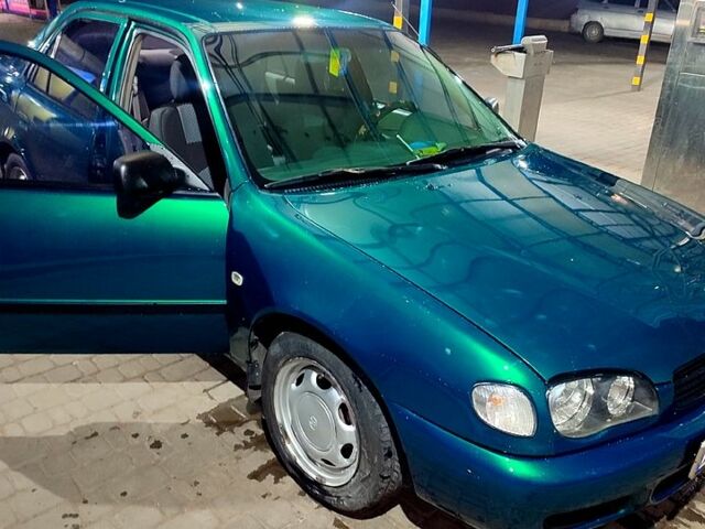 Зеленый Тойота Королла, объемом двигателя 1.4 л и пробегом 400 тыс. км за 4800 $, фото 9 на Automoto.ua