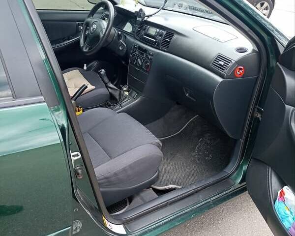 Зеленый Тойота Королла, объемом двигателя 1.6 л и пробегом 370 тыс. км за 4000 $, фото 3 на Automoto.ua