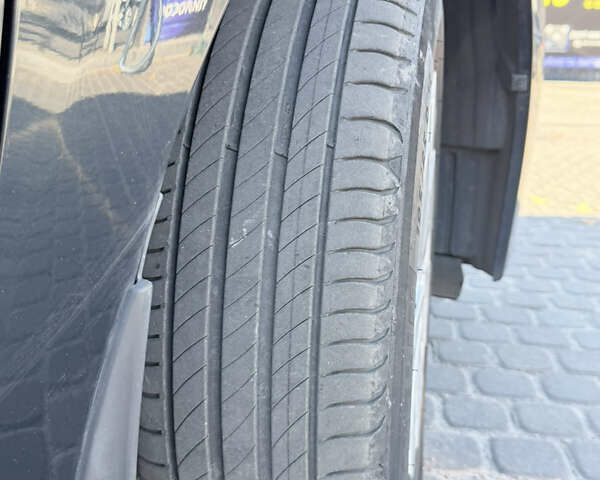 Зеленый Тойота Королла, объемом двигателя 1.6 л и пробегом 120 тыс. км за 12000 $, фото 18 на Automoto.ua