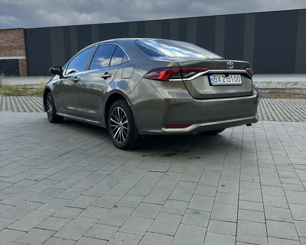 Зеленый Тойота Королла, объемом двигателя 1.6 л и пробегом 88 тыс. км за 22000 $, фото 3 на Automoto.ua