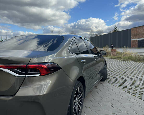 Зеленый Тойота Королла, объемом двигателя 1.6 л и пробегом 88 тыс. км за 22000 $, фото 6 на Automoto.ua