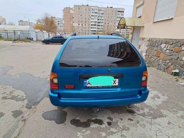 Зеленый Тойота Королла, объемом двигателя 1.3 л и пробегом 300 тыс. км за 3200 $, фото 9 на Automoto.ua