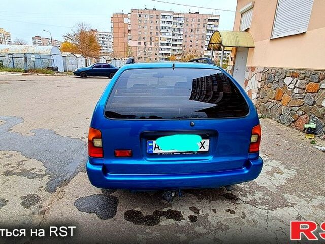 Зеленый Тойота Королла, объемом двигателя 1.3 л и пробегом 300 тыс. км за 3000 $, фото 9 на Automoto.ua