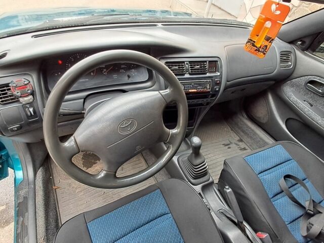 Зеленый Тойота Королла, объемом двигателя 1.3 л и пробегом 300 тыс. км за 3200 $, фото 4 на Automoto.ua