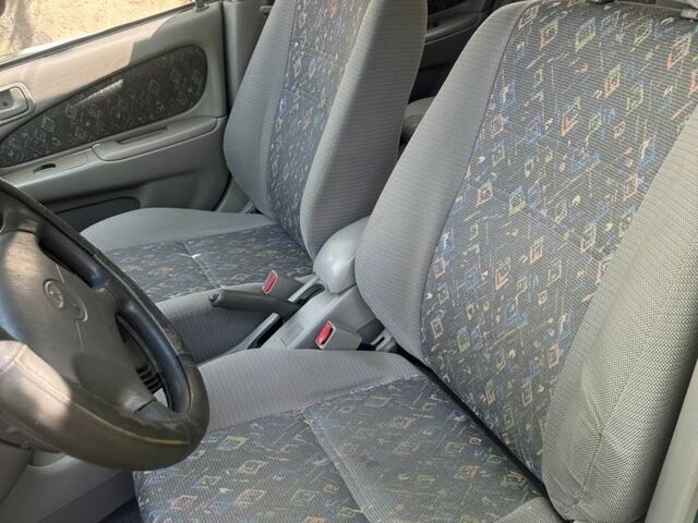 Зеленый Тойота Королла, объемом двигателя 1.3 л и пробегом 100 тыс. км за 3300 $, фото 6 на Automoto.ua