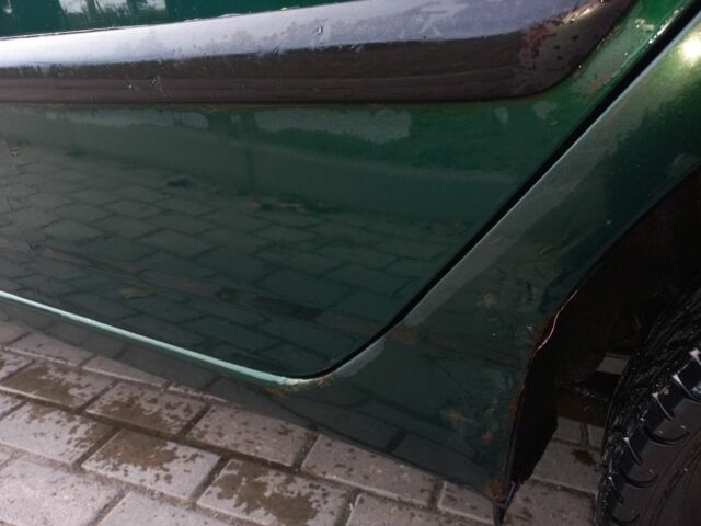 Тойота Королла 2003 в Ровно на Automoto.ua Зеленый Тойота Королла, объемом двигателя 0 л и пробегом 365 тыс. км за 2800 $, фото 3 на Automoto.ua