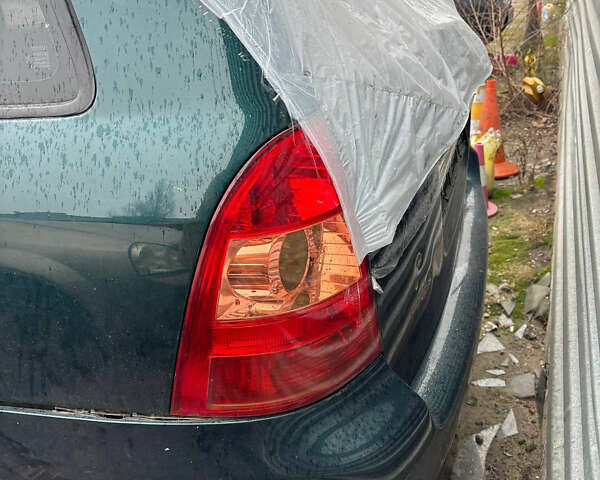 Зелений Тойота Королла, об'ємом двигуна 1.4 л та пробігом 216 тис. км за 3600 $, фото 4 на Automoto.ua