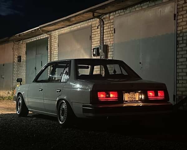 Белый Тойота Корона, объемом двигателя 1.8 л и пробегом 200 тыс. км за 2300 $, фото 9 на Automoto.ua