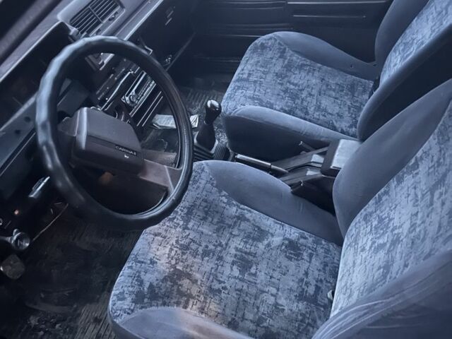 Сірий Тойота Корона, об'ємом двигуна 1.6 л та пробігом 220 тис. км за 427 $, фото 2 на Automoto.ua