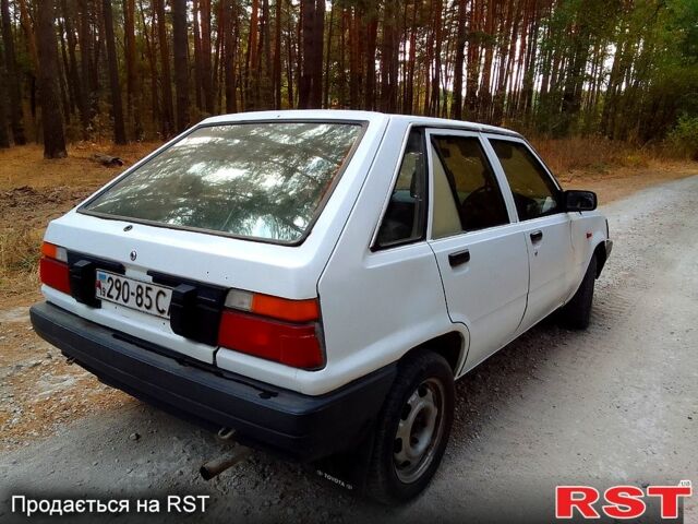 Тойота Корса, об'ємом двигуна 1.3 л та пробігом 0 тис. км за 800 $, фото 2 на Automoto.ua