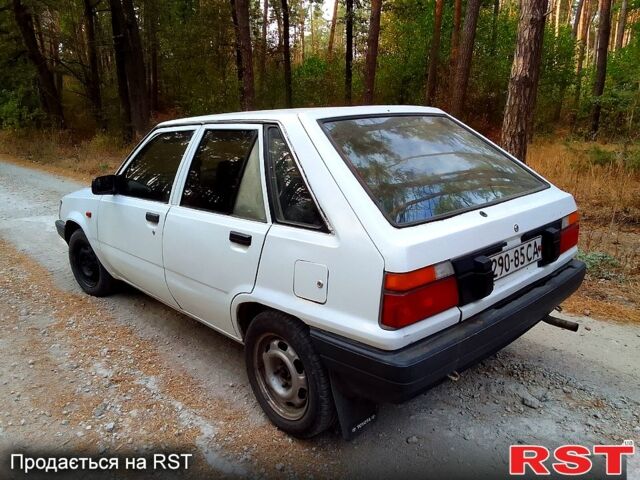 Тойота Корса, об'ємом двигуна 1.3 л та пробігом 0 тис. км за 800 $, фото 3 на Automoto.ua