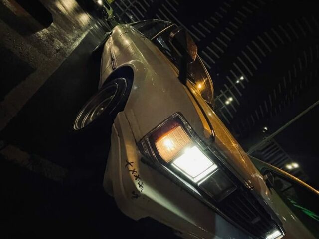 Белый Тойота Креста, объемом двигателя 2 л и пробегом 180 тыс. км за 900 $, фото 2 на Automoto.ua