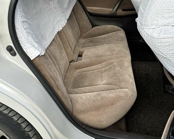 Білий Тойота Креста, об'ємом двигуна 2.5 л та пробігом 500 тис. км за 6000 $, фото 8 на Automoto.ua