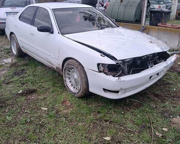 Білий Тойота Креста, об'ємом двигуна 2 л та пробігом 520 тис. км за 1738 $, фото 1 на Automoto.ua