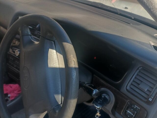 Белый Тойота Креста, объемом двигателя 2.4 л и пробегом 360 тыс. км за 3499 $, фото 4 на Automoto.ua