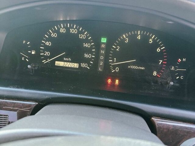 Белый Тойота Креста, объемом двигателя 2.5 л и пробегом 322 тыс. км за 4500 $, фото 7 на Automoto.ua