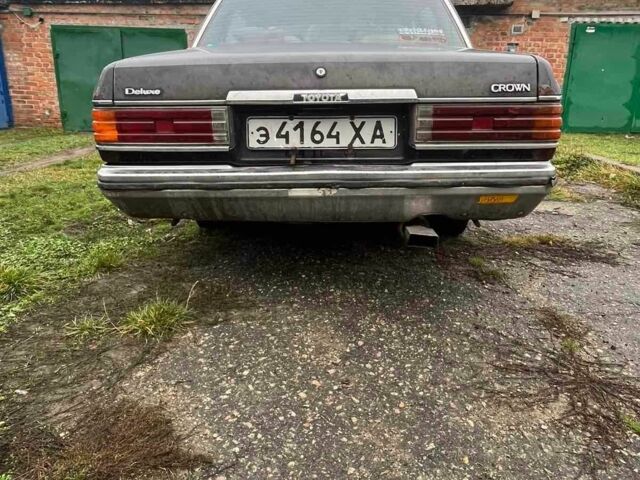 Чорний Тойота Краун, об'ємом двигуна 2.8 л та пробігом 171 тис. км за 993 $, фото 17 на Automoto.ua