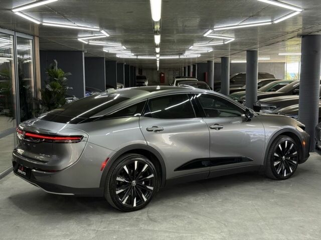 Серый Тойота Краун, объемом двигателя 0 л и пробегом 23 тыс. км за 45900 $, фото 8 на Automoto.ua