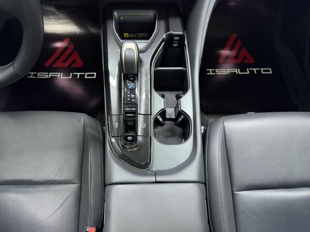 Серый Тойота Краун, объемом двигателя 0 л и пробегом 23 тыс. км за 45900 $, фото 22 на Automoto.ua