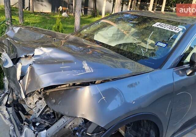 Серый Тойота Краун, объемом двигателя 2.5 л и пробегом 4 тыс. км за 12000 $, фото 4 на Automoto.ua