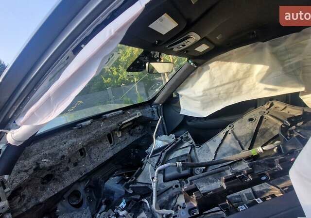 Серый Тойота Краун, объемом двигателя 2.5 л и пробегом 4 тыс. км за 12000 $, фото 13 на Automoto.ua