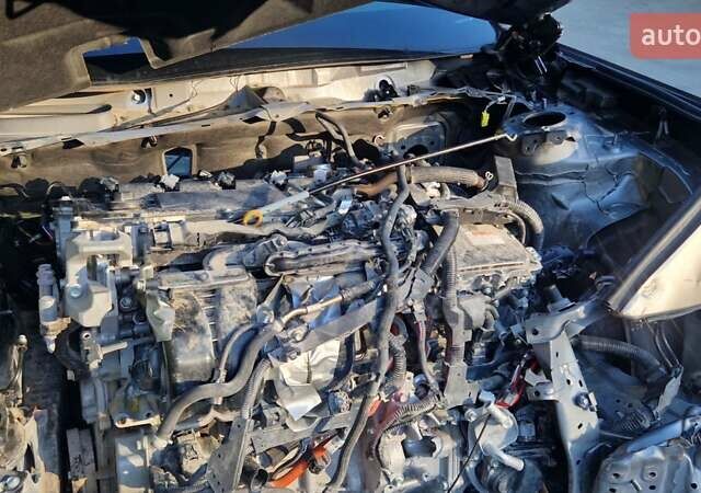 Серый Тойота Краун, объемом двигателя 2.5 л и пробегом 4 тыс. км за 12000 $, фото 16 на Automoto.ua