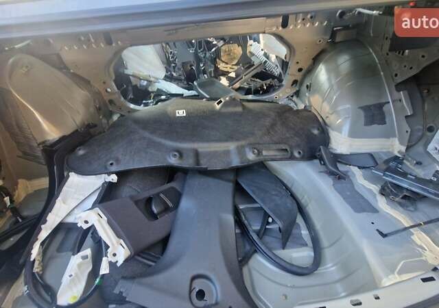 Серый Тойота Краун, объемом двигателя 2.5 л и пробегом 4 тыс. км за 12000 $, фото 10 на Automoto.ua