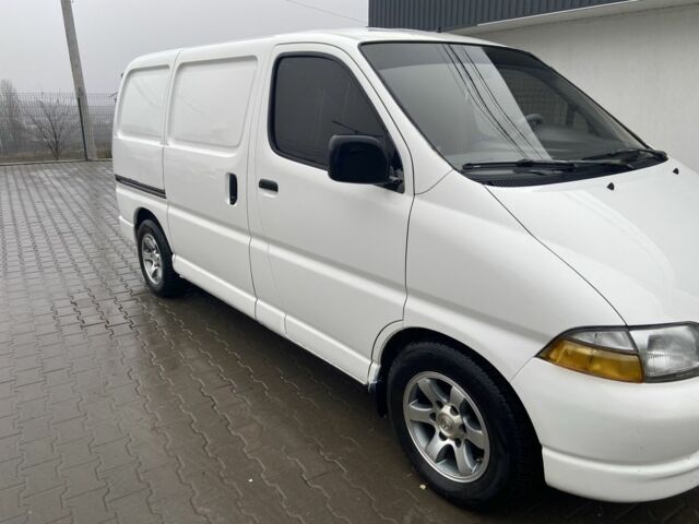 Белый Тойота Другая, объемом двигателя 2.5 л и пробегом 1000 тыс. км за 3500 $, фото 2 на Automoto.ua