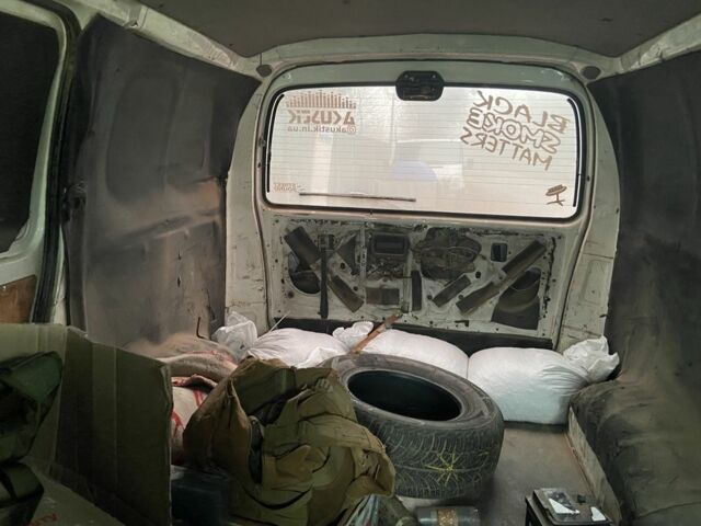 Белый Тойота Другая, объемом двигателя 2.5 л и пробегом 1000 тыс. км за 3500 $, фото 10 на Automoto.ua