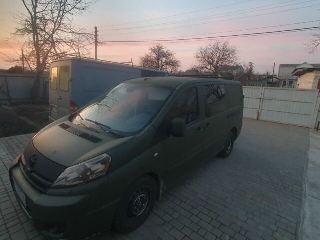 Белый Тойота Другая, объемом двигателя 2 л и пробегом 250 тыс. км за 9500 $, фото 4 на Automoto.ua