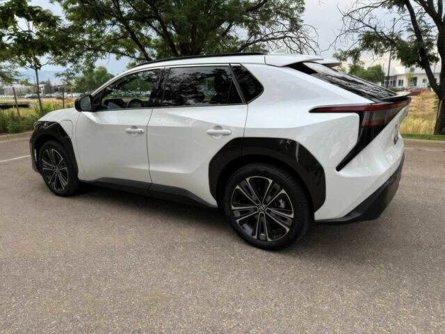 Белый Тойота Другая, объемом двигателя 0 л и пробегом 13 тыс. км за 11100 $, фото 5 на Automoto.ua