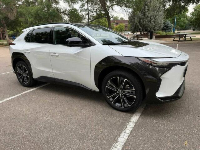 Белый Тойота Другая, объемом двигателя 0 л и пробегом 13 тыс. км за 11100 $, фото 2 на Automoto.ua