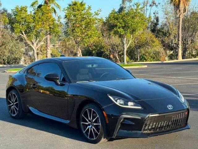 Черный Тойота Другая, объемом двигателя 2.4 л и пробегом 25 тыс. км за 7500 $, фото 2 на Automoto.ua