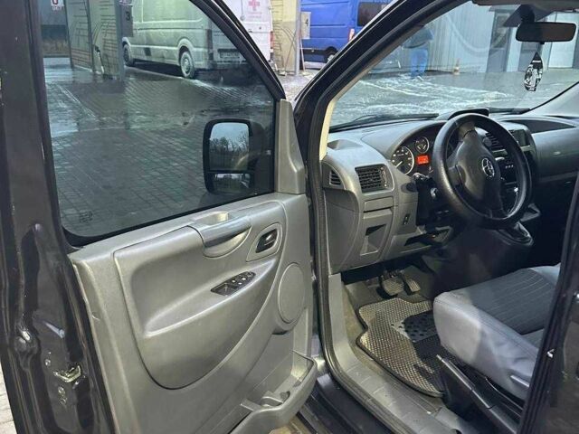 Черный Тойота Другая, объемом двигателя 2 л и пробегом 499 тыс. км за 11800 $, фото 15 на Automoto.ua