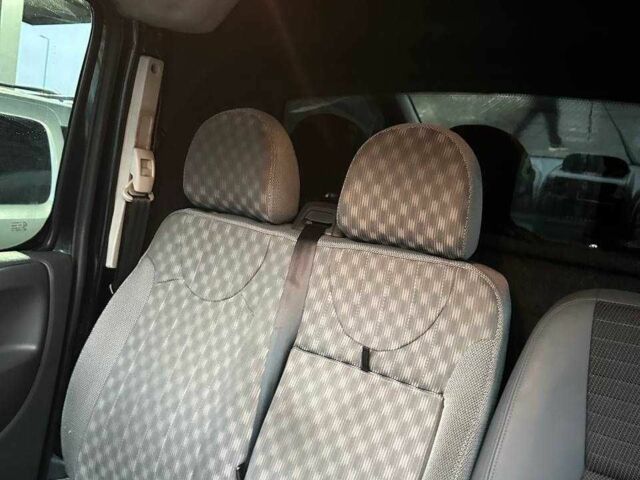 Черный Тойота Другая, объемом двигателя 2 л и пробегом 499 тыс. км за 11800 $, фото 5 на Automoto.ua